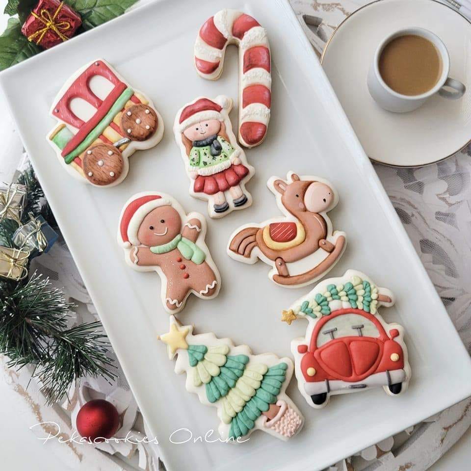 CHRISTMAS SANTA TOY COOKIES